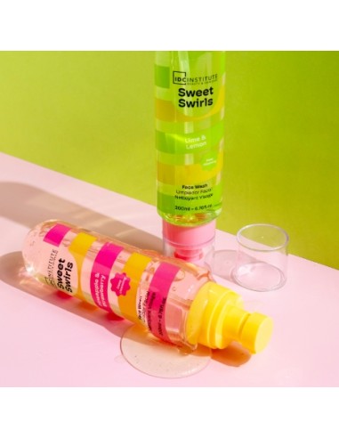 DETERGENTE VISO Pineapple & Strawberry SWEET...