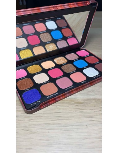 Shadow Palette - I ❤ REVOLUTION